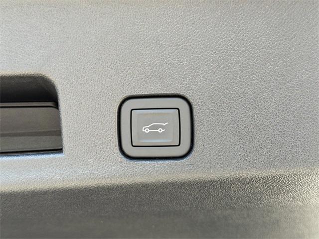 new 2026 Chevrolet Traverse car, priced at $44,994