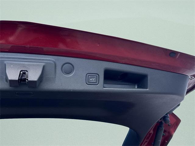 used 2023 Chevrolet Equinox car, priced at $25,408