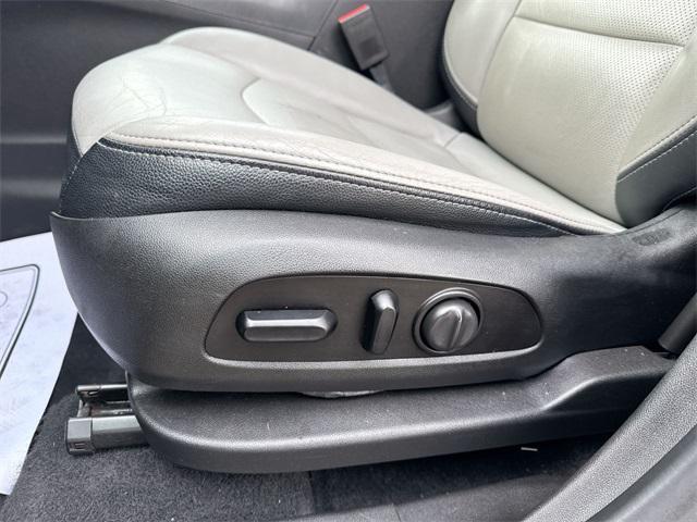 used 2020 Chevrolet Equinox car, priced at $14,991