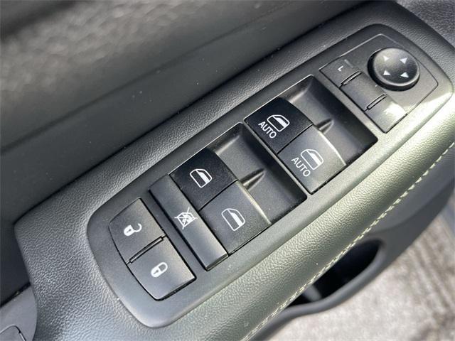 used 2019 Jeep Grand Cherokee car, priced at $16,980