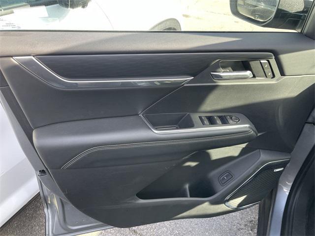 used 2025 GMC Acadia car, priced at $31,499