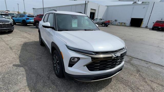 new 2025 Chevrolet TrailBlazer car, priced at $30,345