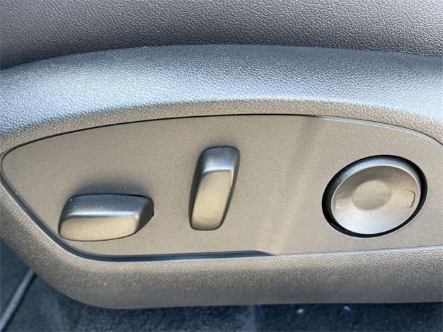 new 2026 Chevrolet Traverse car, priced at $46,595