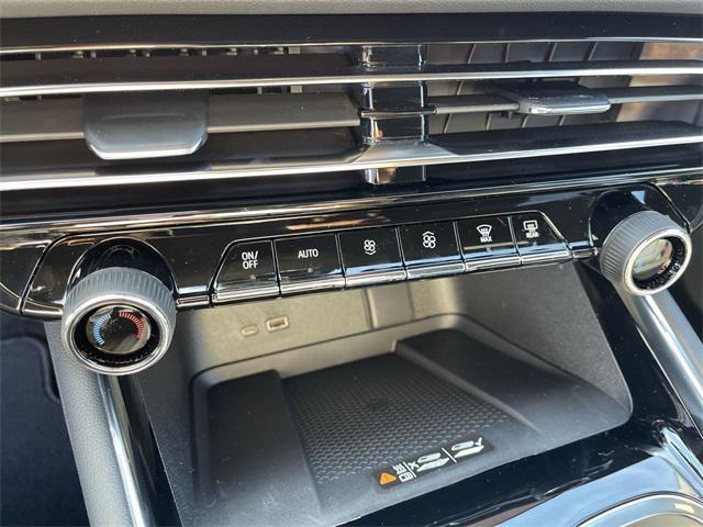 new 2026 Chevrolet Traverse car, priced at $46,595