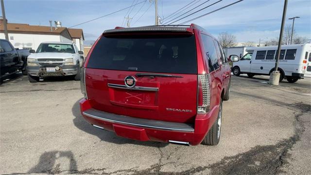 used 2014 Cadillac Escalade car, priced at $12,499
