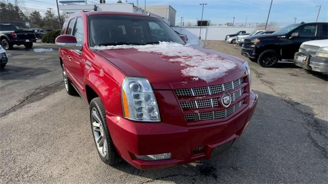 used 2014 Cadillac Escalade car, priced at $12,499