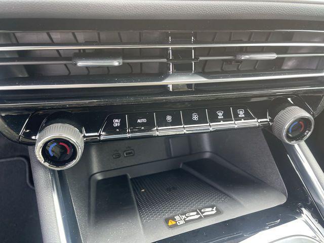 new 2026 Chevrolet Traverse car, priced at $41,445