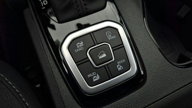 new 2026 Nissan Frontier car, priced at $38,551