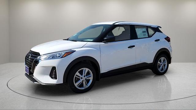 new 2025 Nissan Kicks car, priced at $19,277