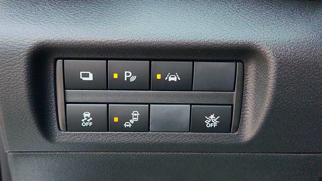 new 2025 Nissan Kicks car, priced at $19,277