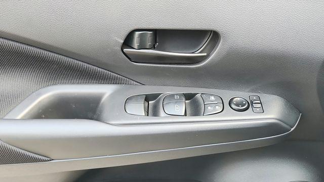 new 2025 Nissan Kicks car, priced at $19,277