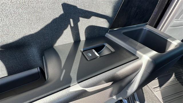 new 2025 Ford F-250 car, priced at $90,885