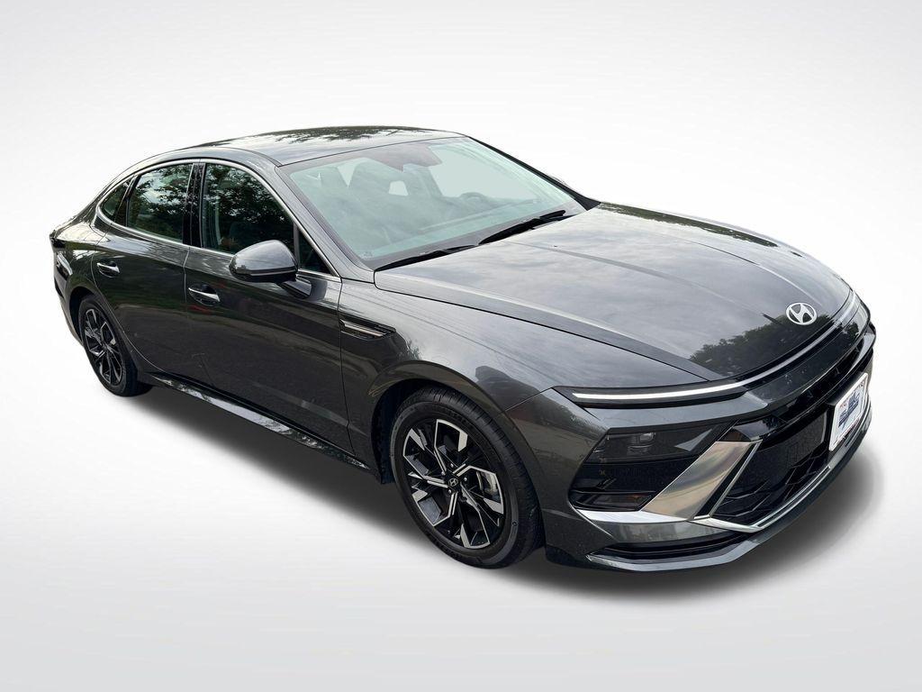 used 2025 Hyundai Sonata car, priced at $23,978