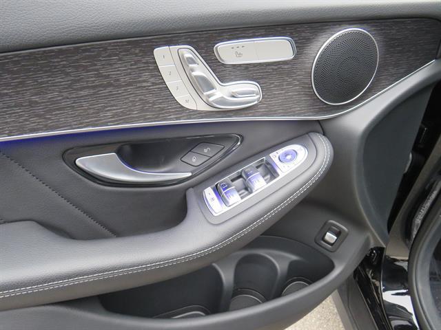 used 2022 Mercedes-Benz GLC 300 car, priced at $35,995