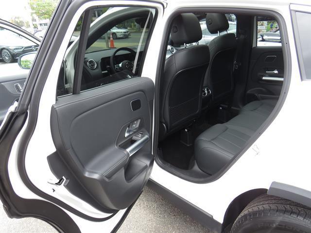 used 2025 Mercedes-Benz GLA 250 car, priced at $36,995