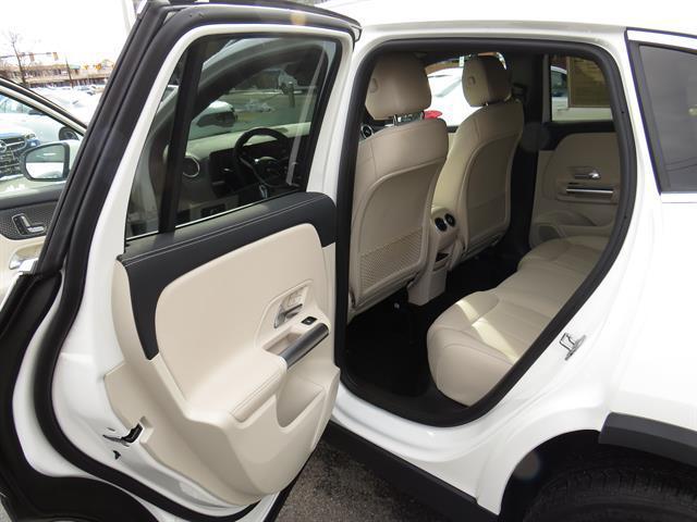 used 2025 Mercedes-Benz GLA 250 car, priced at $34,495