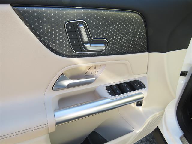 used 2025 Mercedes-Benz GLA 250 car, priced at $34,495