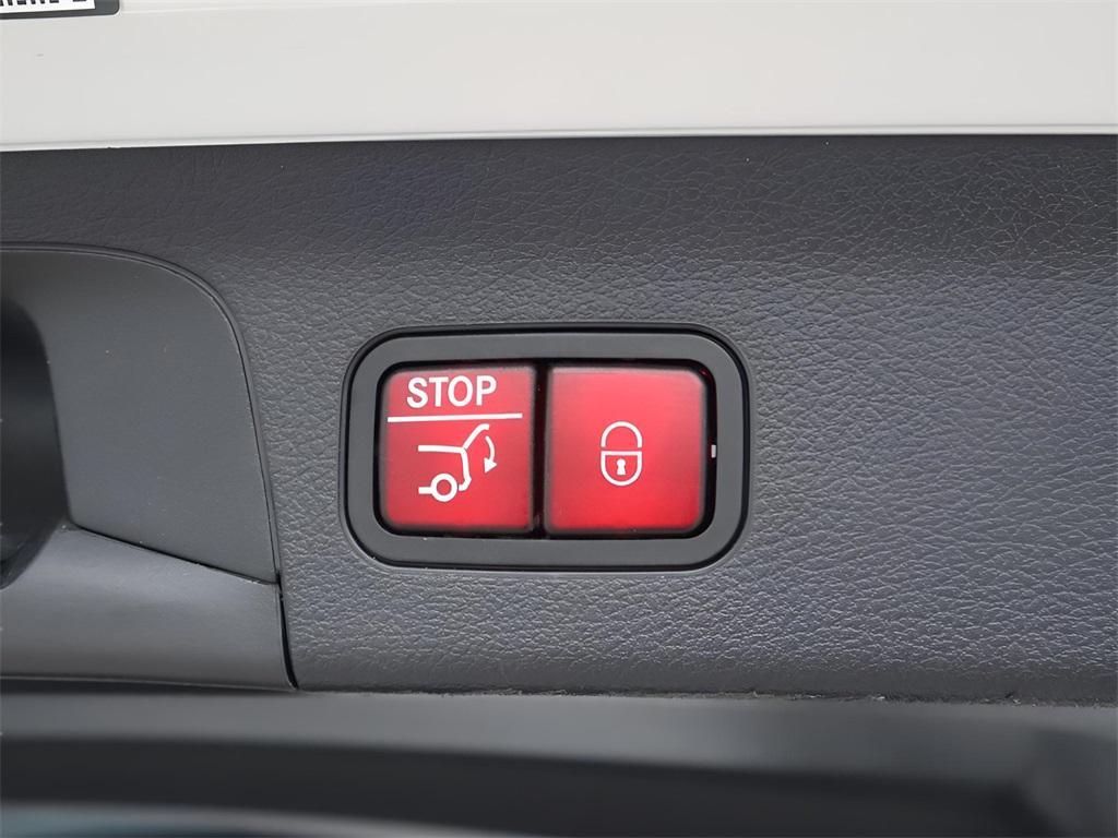 used 2025 Mercedes-Benz GLS 580 car, priced at $103,990