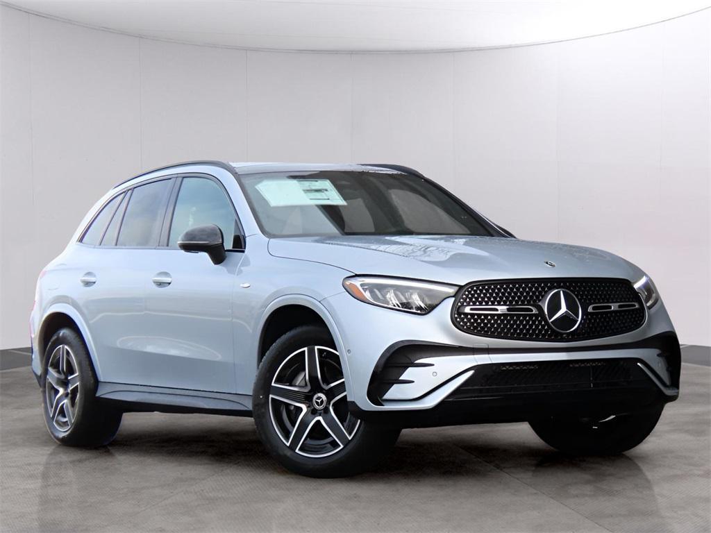 new 2025 Mercedes-Benz GLC 350e car, priced at $70,020
