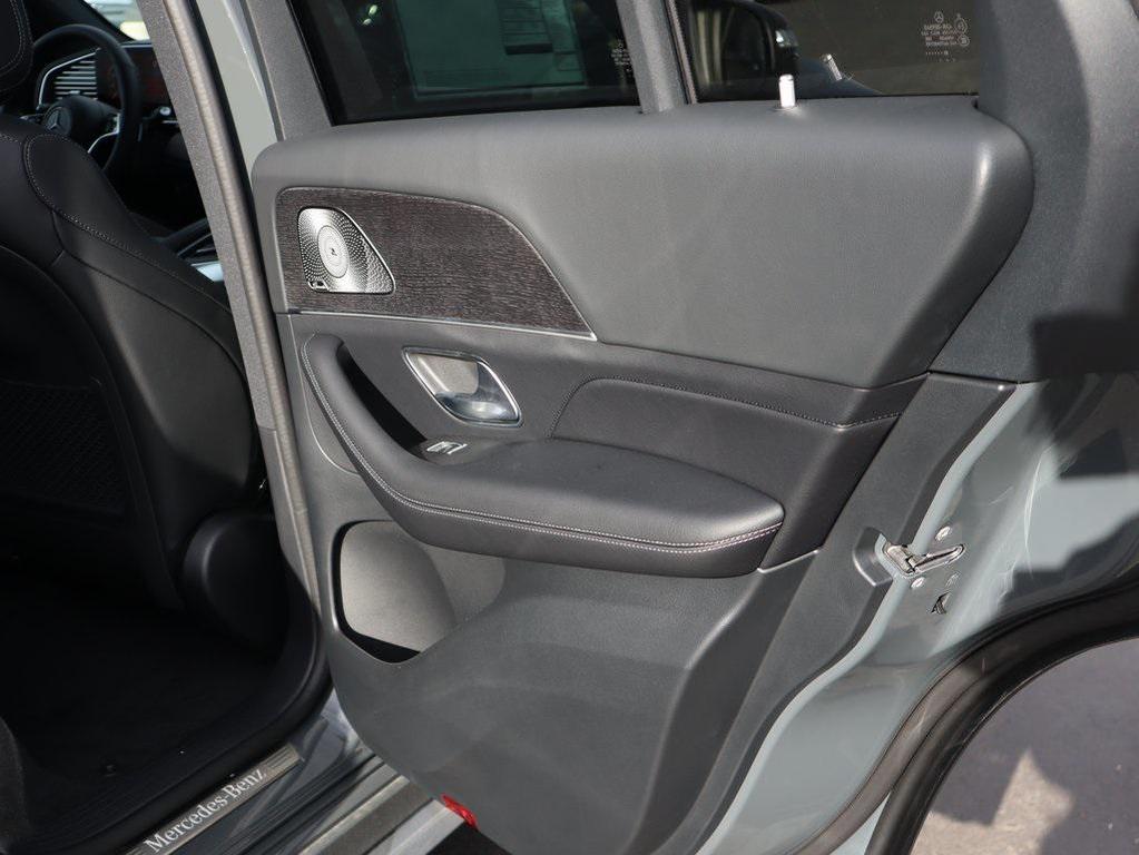 new 2026 Mercedes-Benz GLE 450 car, priced at $79,100