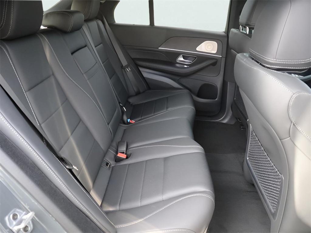 new 2026 Mercedes-Benz GLE 450 car, priced at $79,100