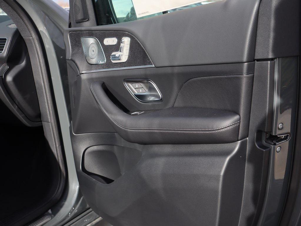 new 2026 Mercedes-Benz GLE 450 car, priced at $79,100