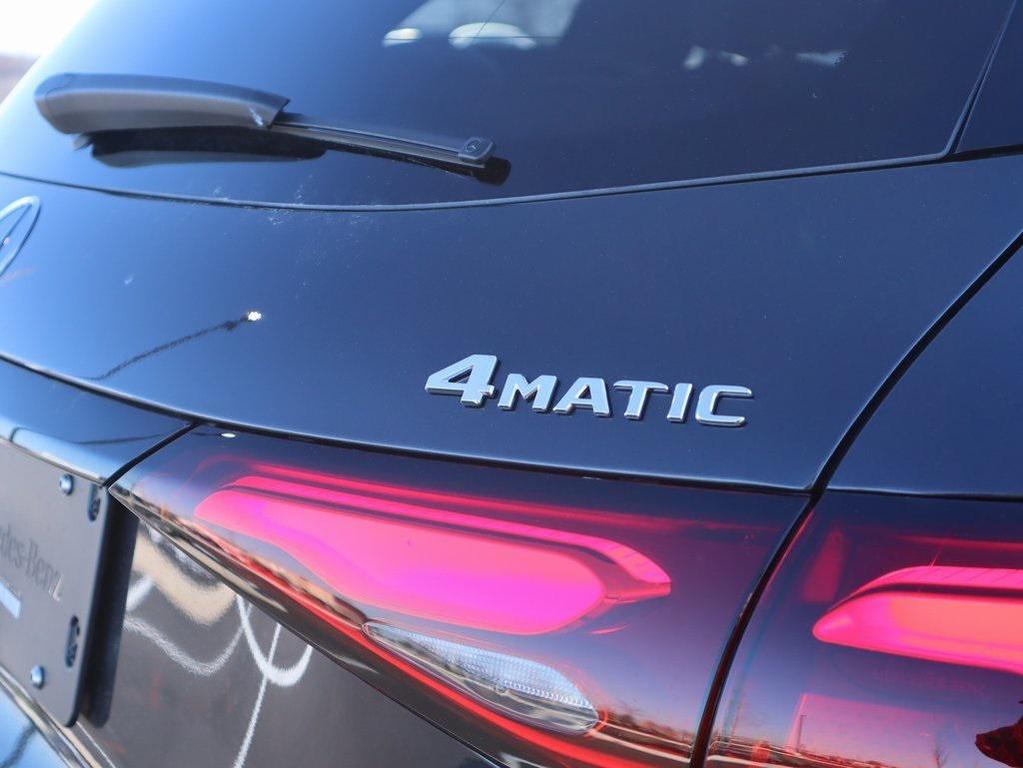 new 2026 Mercedes-Benz GLC 300 car, priced at $62,120