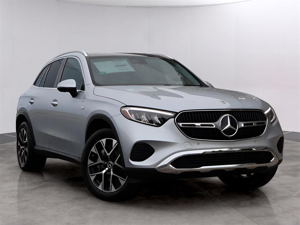 new 2025 Mercedes-Benz GLC 350e car, priced at $67,220