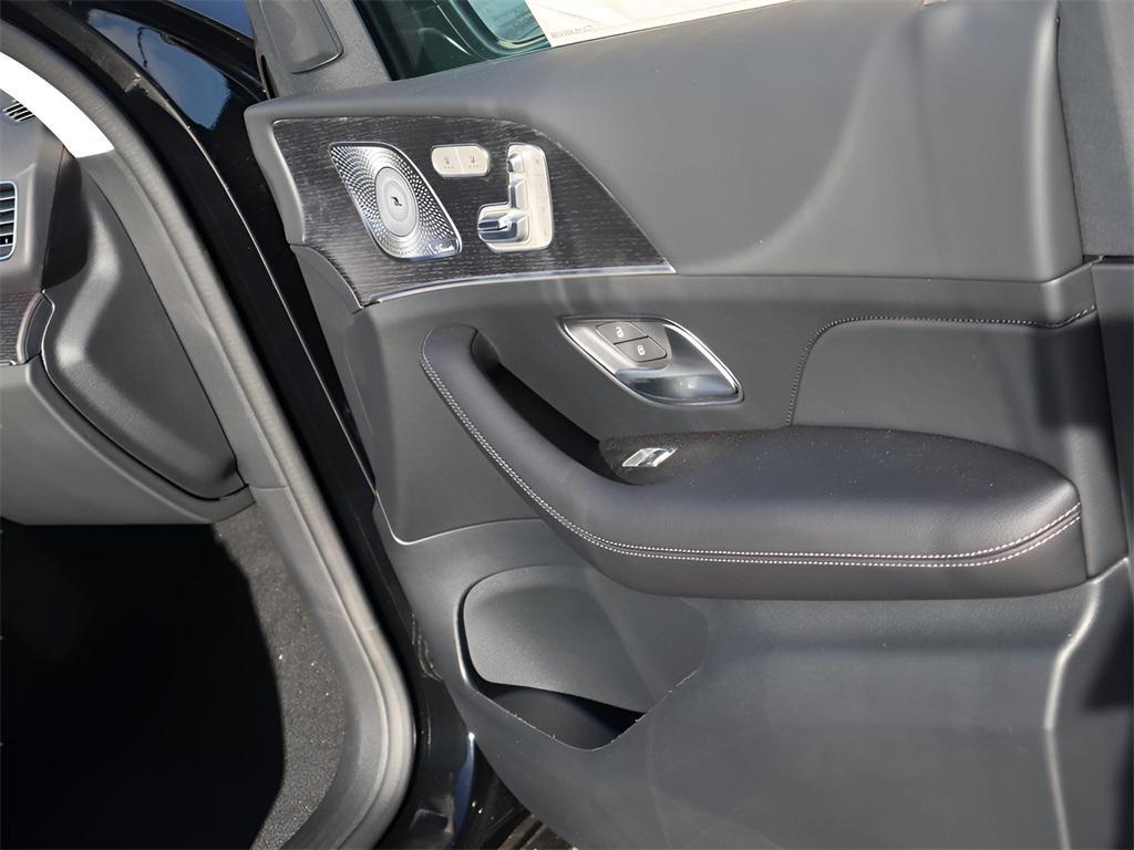 new 2026 Mercedes-Benz GLE 450 car, priced at $80,750