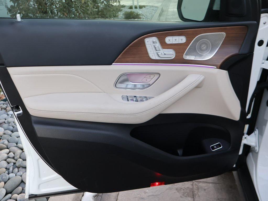 used 2024 Mercedes-Benz GLE 450 car, priced at $65,990