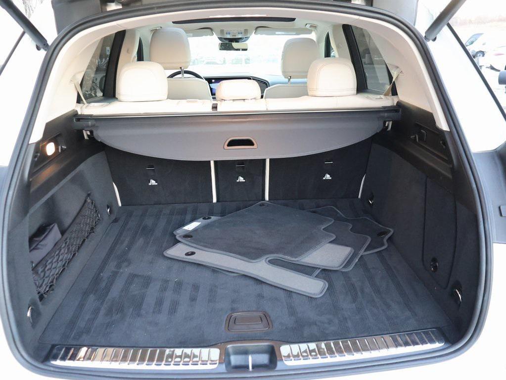 used 2024 Mercedes-Benz GLE 450 car, priced at $65,990