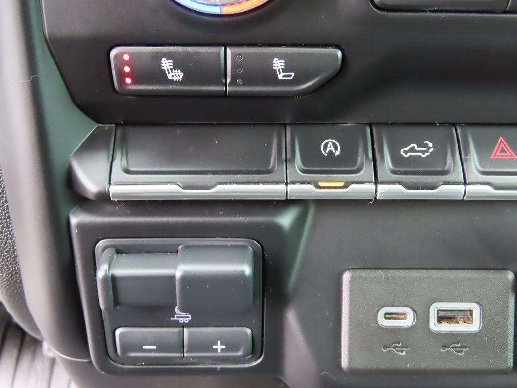 used 2021 GMC Sierra 1500 car, priced at $31,276