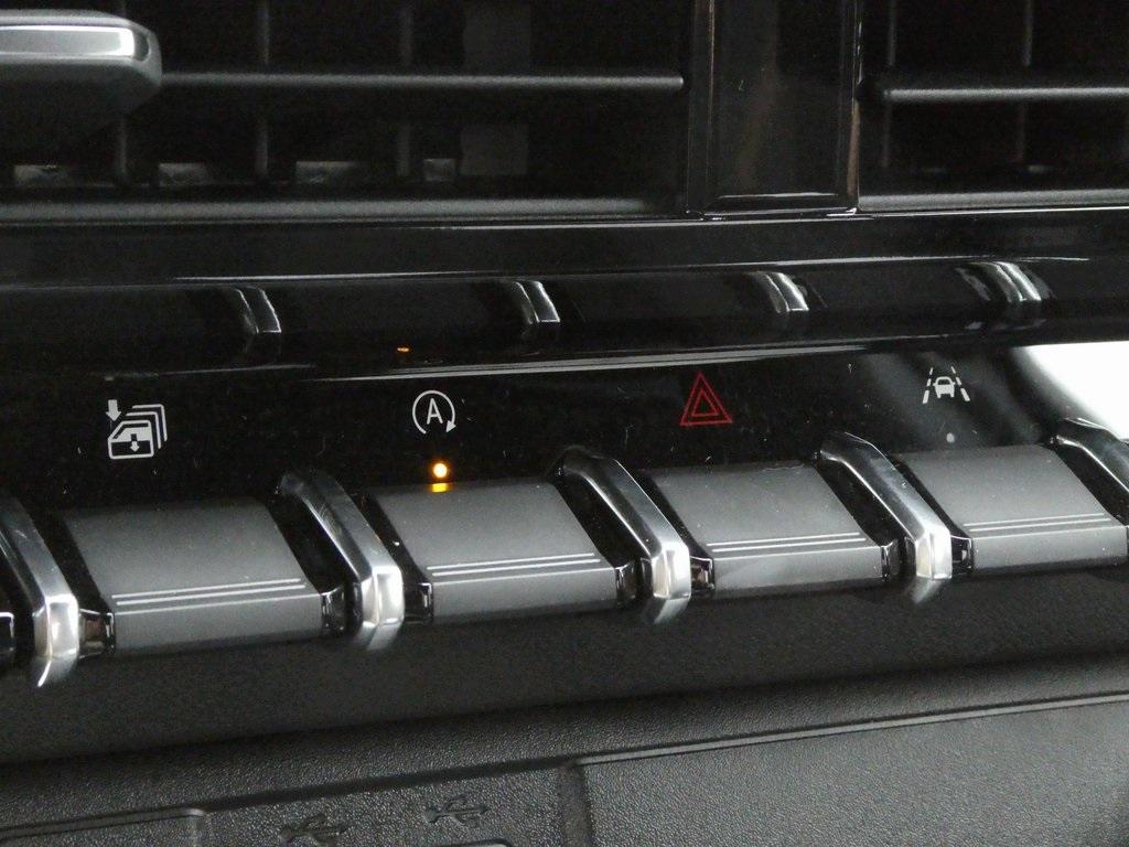 new 2025 GMC Canyon car, priced at $45,552