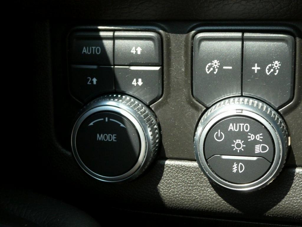 used 2021 GMC Yukon car, priced at $47,850