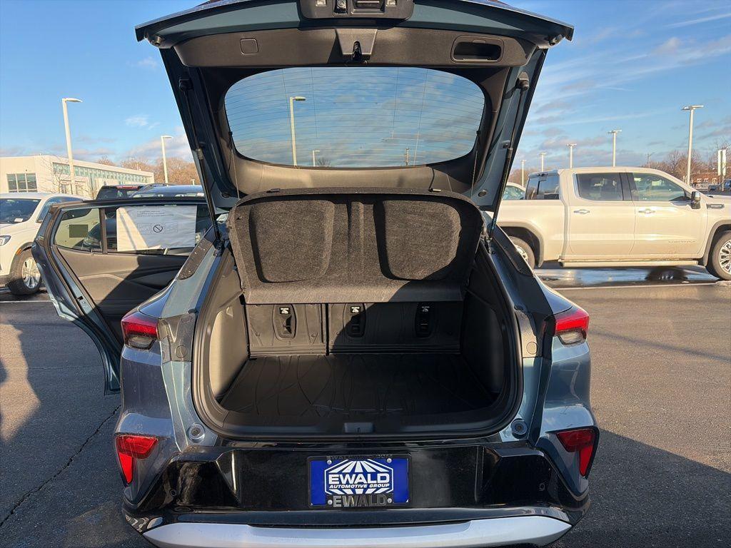 new 2026 Buick Envista car, priced at $29,690