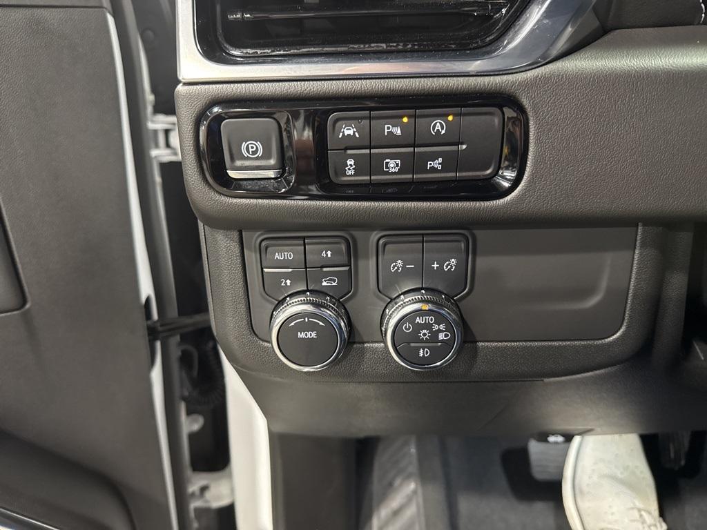 used 2025 GMC Yukon XL car, priced at $78,497