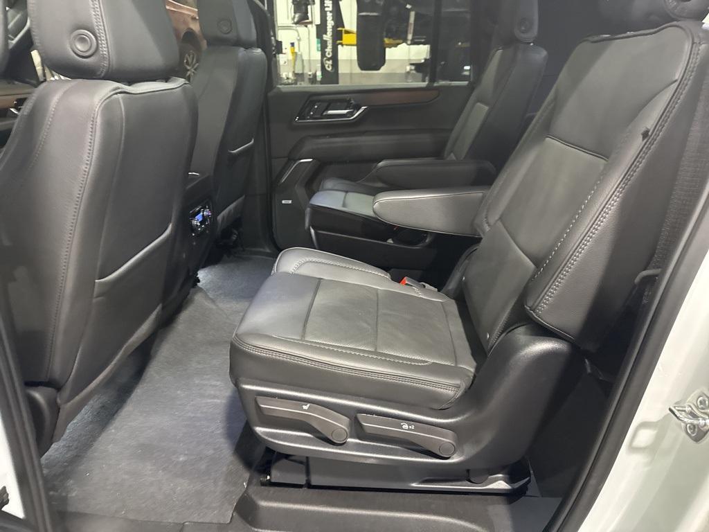 used 2025 GMC Yukon XL car, priced at $78,497