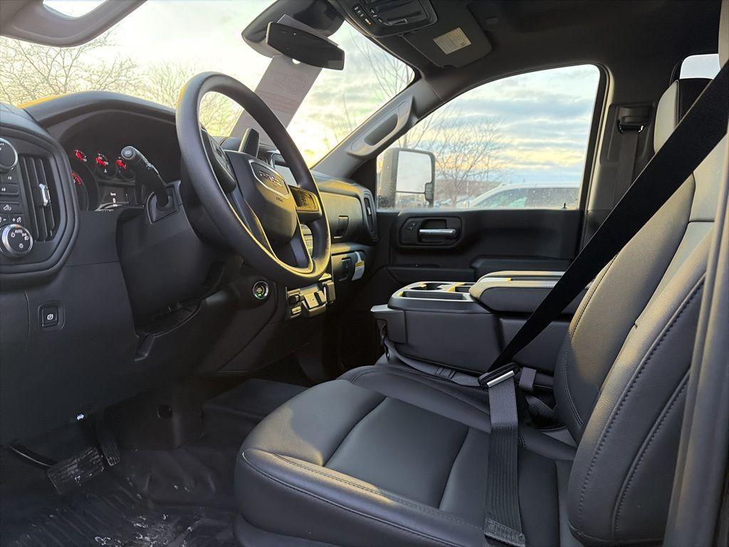 new 2025 GMC Sierra 2500 car, priced at $53,459