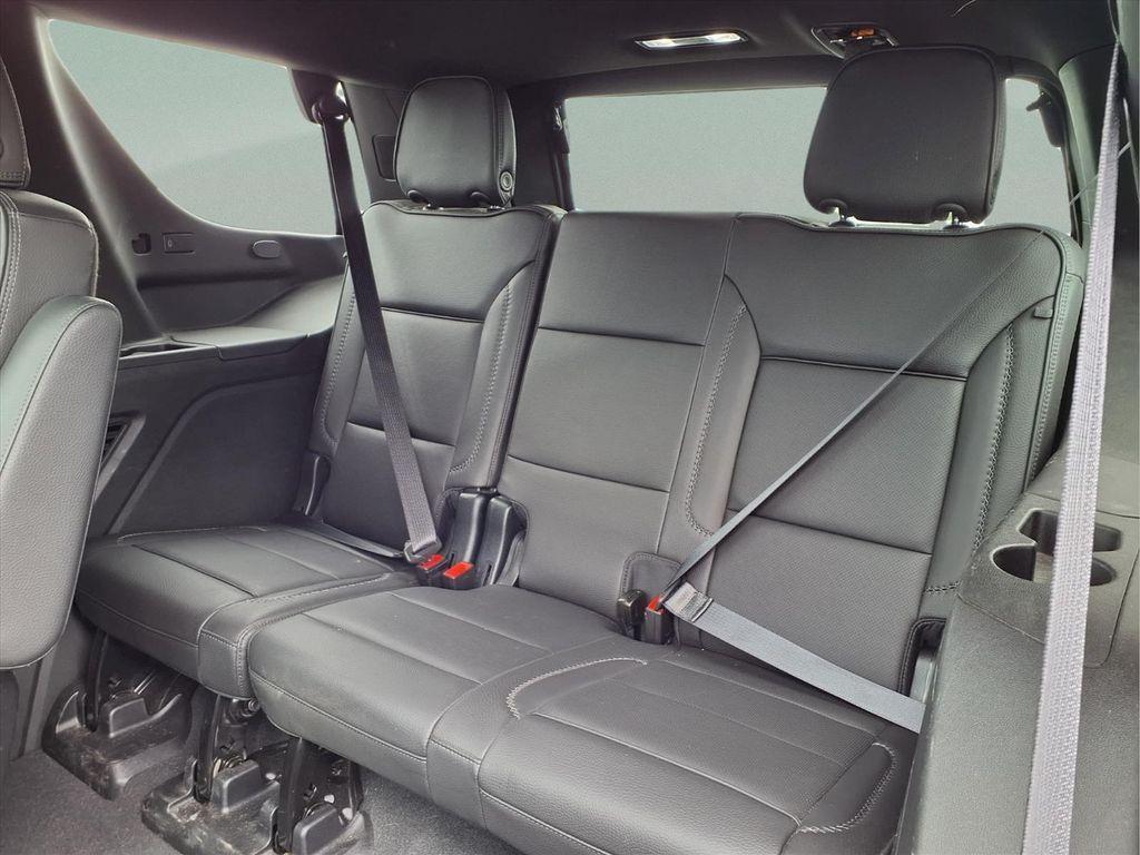 used 2024 GMC Yukon car, priced at $69,428