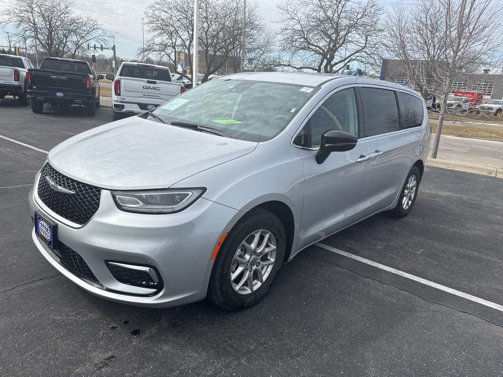 used 2024 Chrysler Pacifica car, priced at $26,097