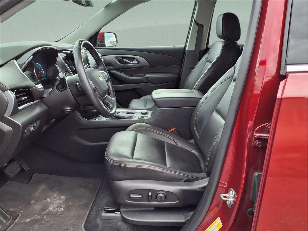 used 2018 Chevrolet Traverse car, priced at $25,267
