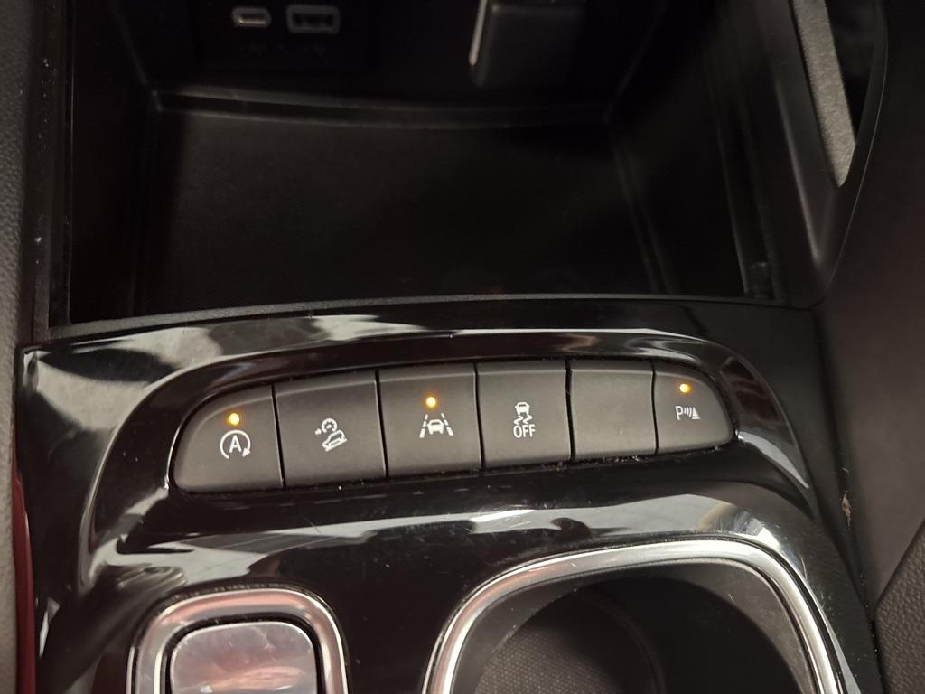 used 2023 Buick Envision car, priced at $24,422