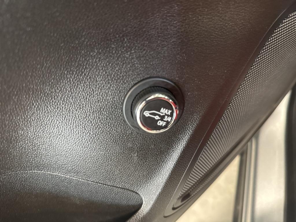 used 2023 Buick Envision car, priced at $24,422