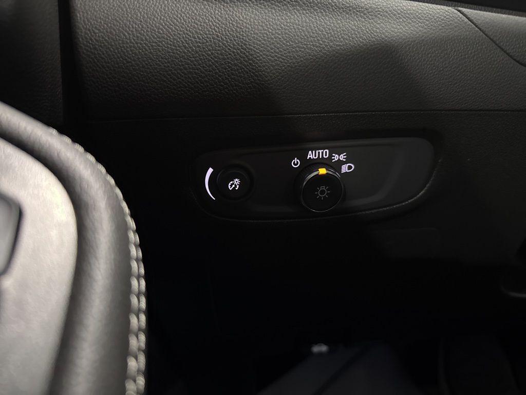 used 2025 Buick Encore GX car, priced at $21,689