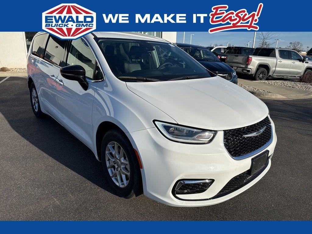 used 2024 Chrysler Pacifica car, priced at $26,739