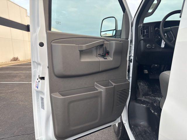 new 2026 GMC Savana 3500 car, priced at $52,456