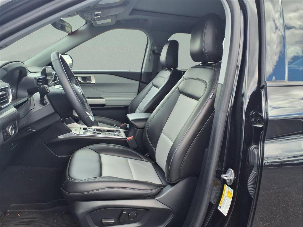 used 2024 Ford Explorer car, priced at $37,408