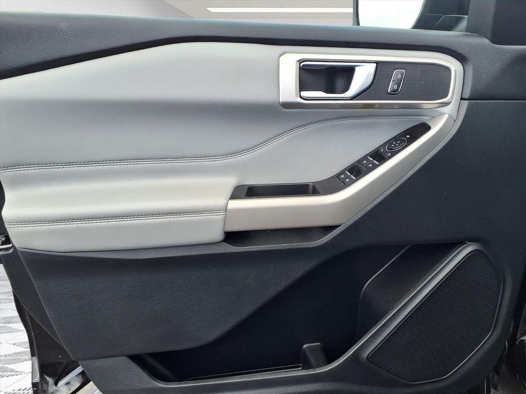 used 2024 Ford Explorer car, priced at $37,408