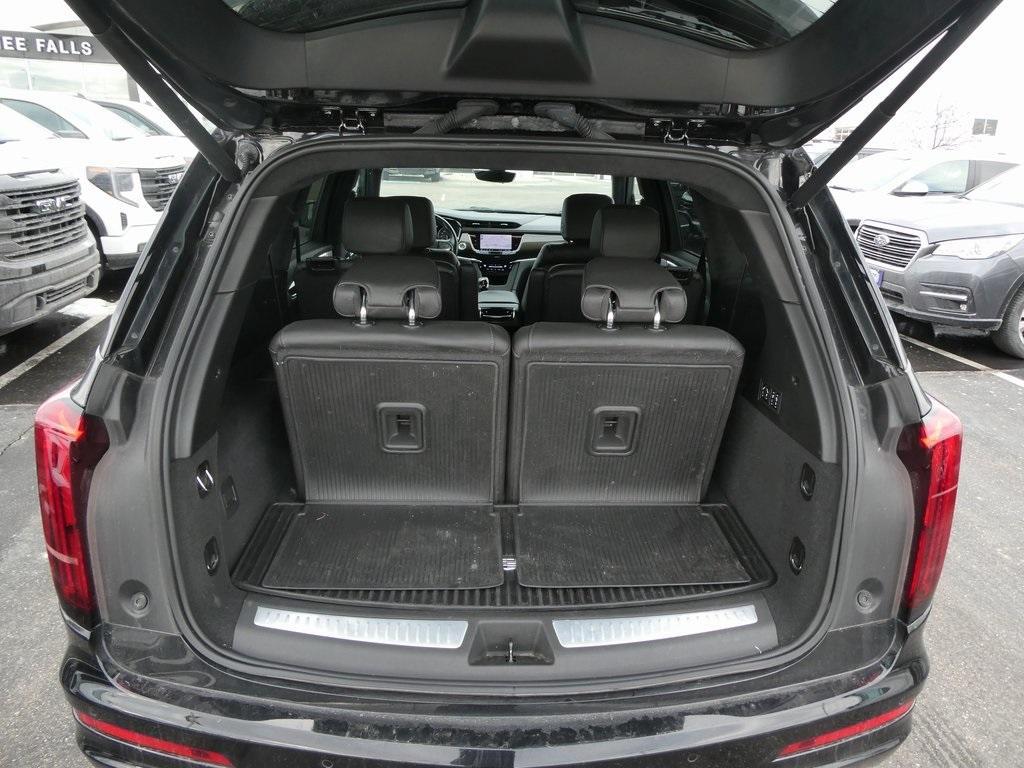 used 2024 Cadillac XT6 car, priced at $41,997