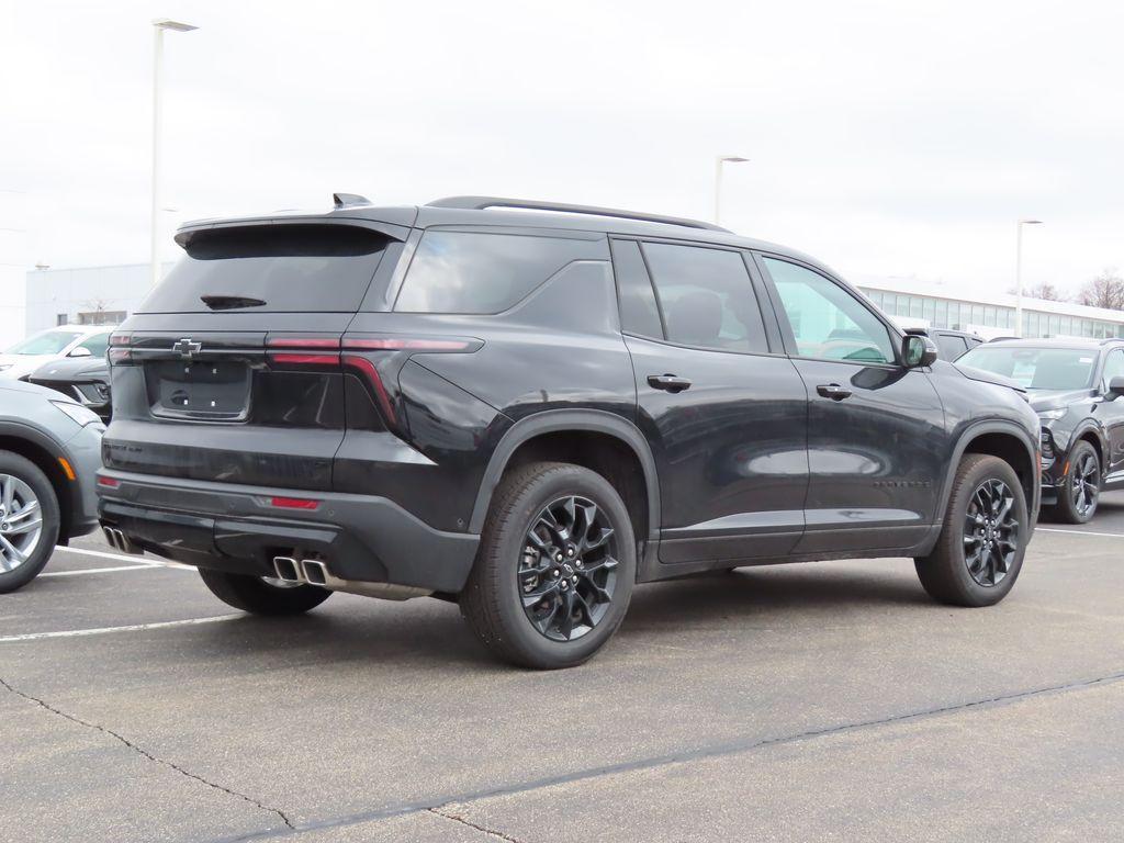 used 2024 Chevrolet Traverse car, priced at $46,997